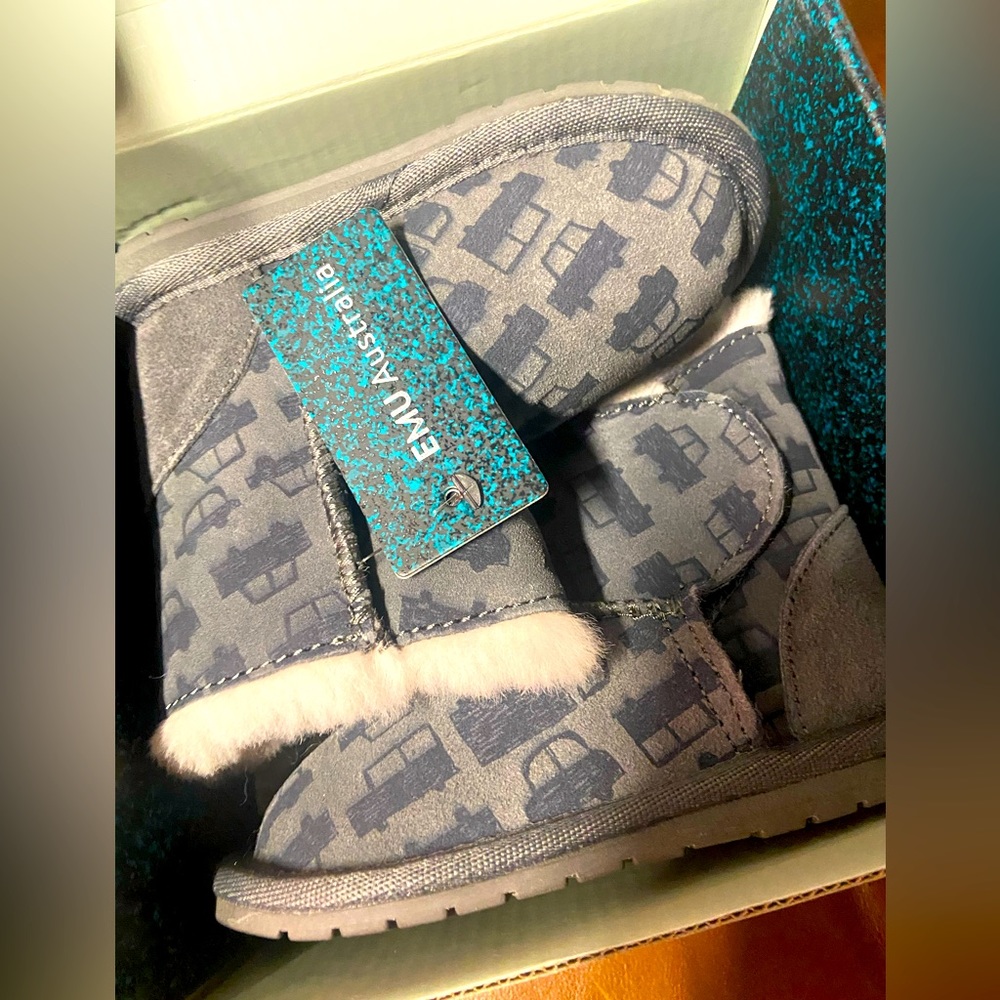 EMU Toddler Boots Cars Trucks 18-24mo